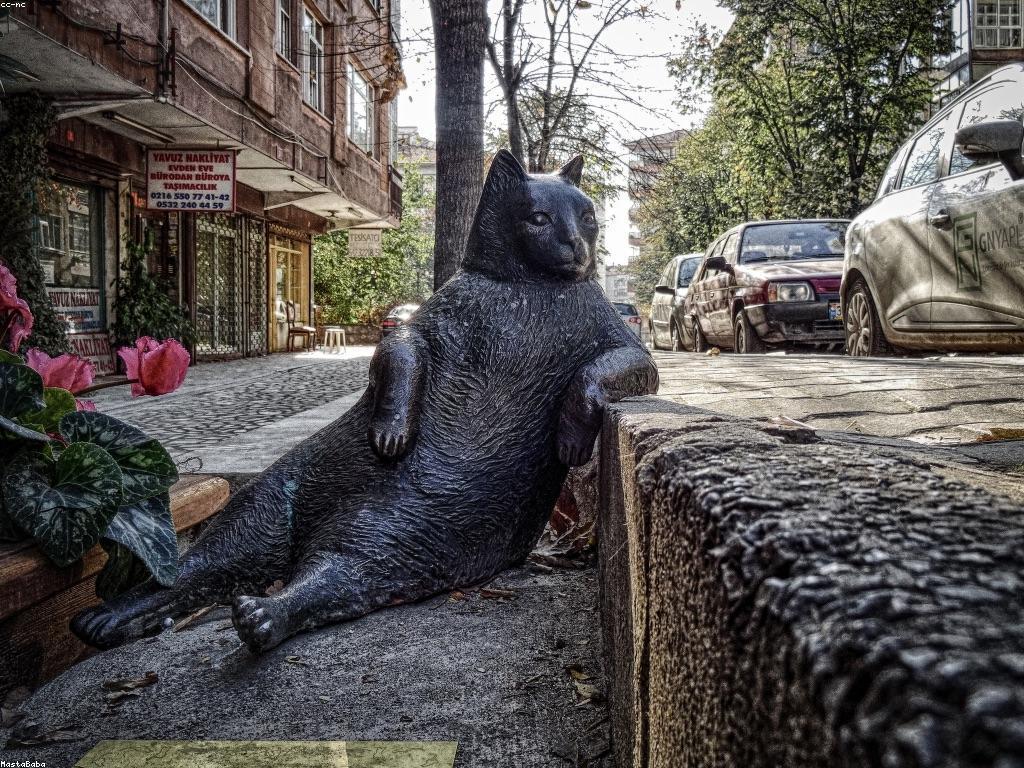 សារៈសំខាន់នៃអត្ថបទសំខាន់ៗនៅក្នុងការទំនាក់ទំនងសង្គម