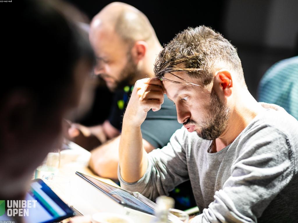 យុទ្ធសាស្រ្តសម្រាប់ការប្រកួតកាស៊ីណូ Online